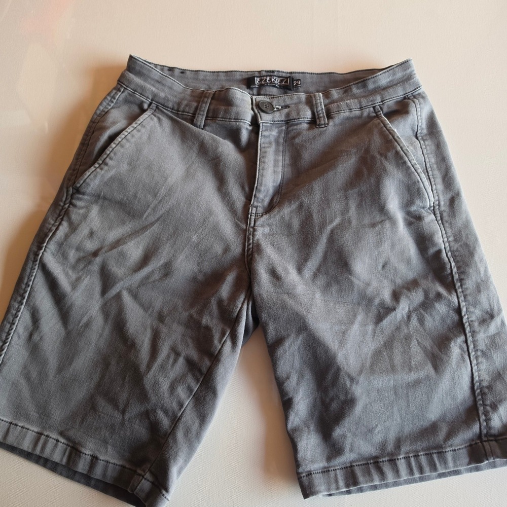 Ezekiel Mens Chino Shorts Size 29 Charcoal Gray Flat Front Skate Casual 13384